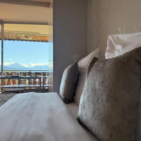 Vue Panoramique, Piscine, Spa, In-out&golf à L'hôtel De L'etrier à Appartement *