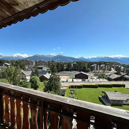 Vue Panoramique, Piscine, Spa, In-out&golf à L'hôtel De L'etrier à Crans-Montana